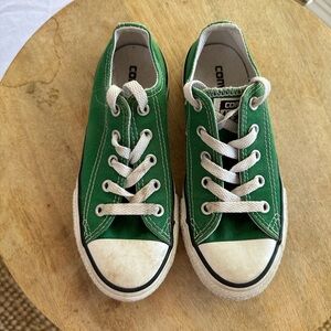 Boys green converse, size 13, Good condition